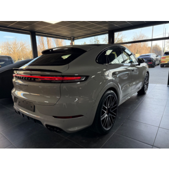 Porsche Cayenne Coupe GTS- Burmester, 2025