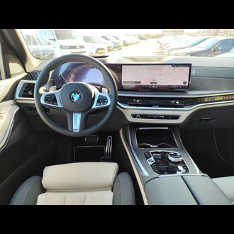 BMW X7 XDRIVE40D M Sport Pro 3.0 AT, 2024