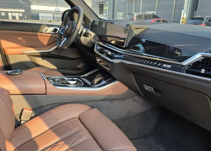 БМВ Х5 30d, 2025