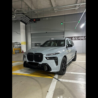 BMW x7 m60i, 2024