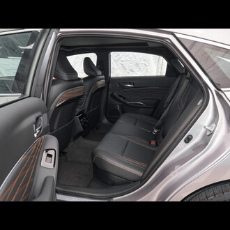 Toyota Avalon 2024 Гибрид 2.0L Премиум-версия