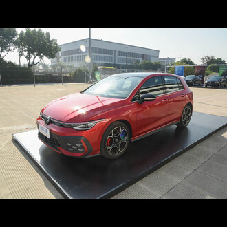 Volkswagen Golf GTI 2025 380TSI DSG