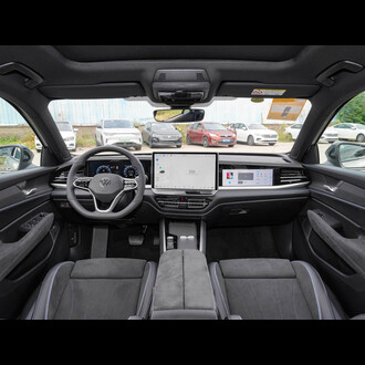 Volkswagen Passat 2025 Pro 380TSI Starry Sky Dragon Edition