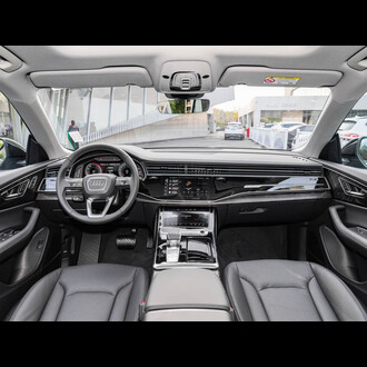 Audi Q8 2024 model 55 TFSI luxury dynamic type
