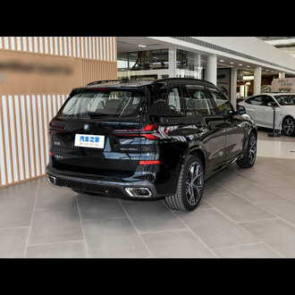 BMW X5 2023 xDrive 30Li Exclusive M Sports Luminous Night Set
