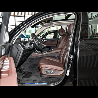 BMW X5 2023 xDrive 30Li Exclusive M Sports Luminous Night Set
