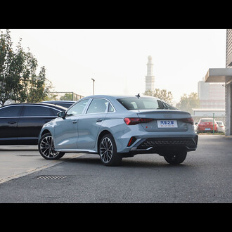 Audi 2025 A3L Limousine 35TFSI Flying Spur Premium Edition + Luxury Package
