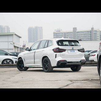 BMW iX3 2024 Pioneer Edition