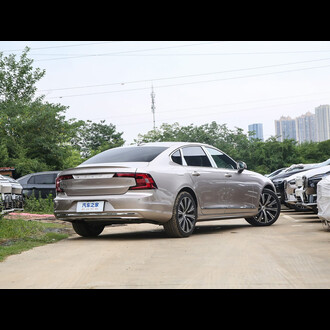 Volvo S90 2025 B5 Smart Luxury Edition