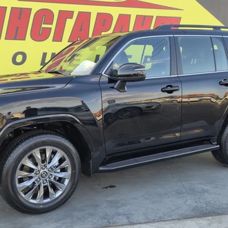 Toyota Land Cruiser 3.3 AT, 2025