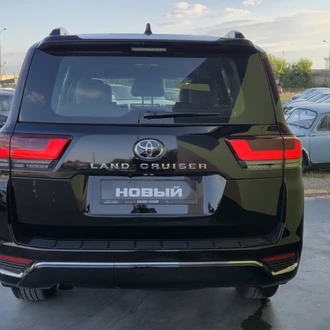 Toyota Land Cruiser 3.3 AT, 2025
