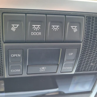 Toyota Land Cruiser 3.3 AT, 2025