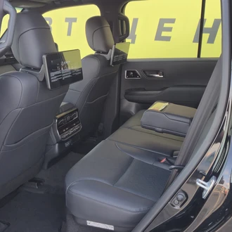 Toyota Land Cruiser 3.3 AT, 2025
