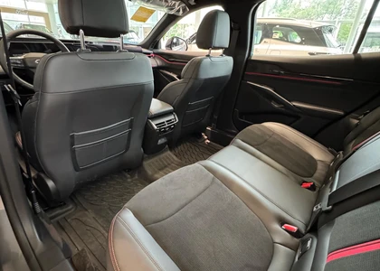 Ford Mondeo 2.0 AT, 2025г