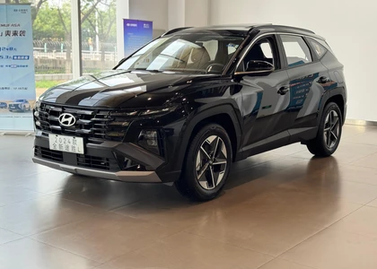 Hyundai Tucson 1.5 AT, 2025г
