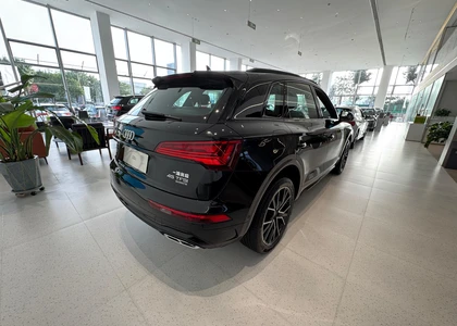 Audi Q5 2.0 AMT, 2025г