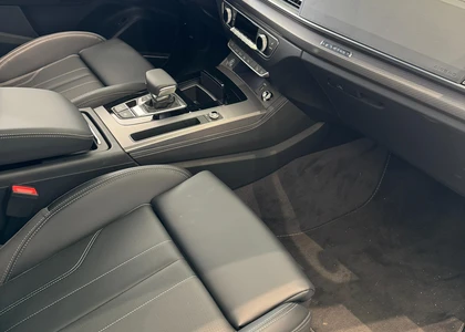 Audi Q5 2.0 AMT, 2025г