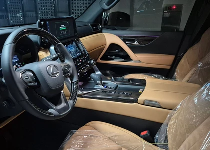 Lexus LX 2025г