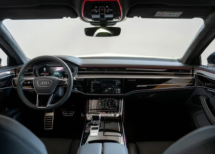 AUDI S8 2025г