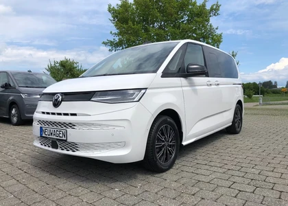 Volkswagen Multivan 2025г