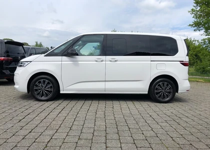 Volkswagen Multivan 2025г