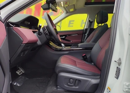 Land Rover Range Rover Evoque 2025г